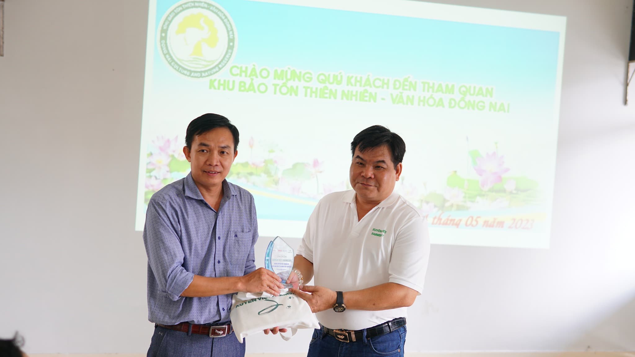 khu du lịch sinh thái hồ Bà Hào