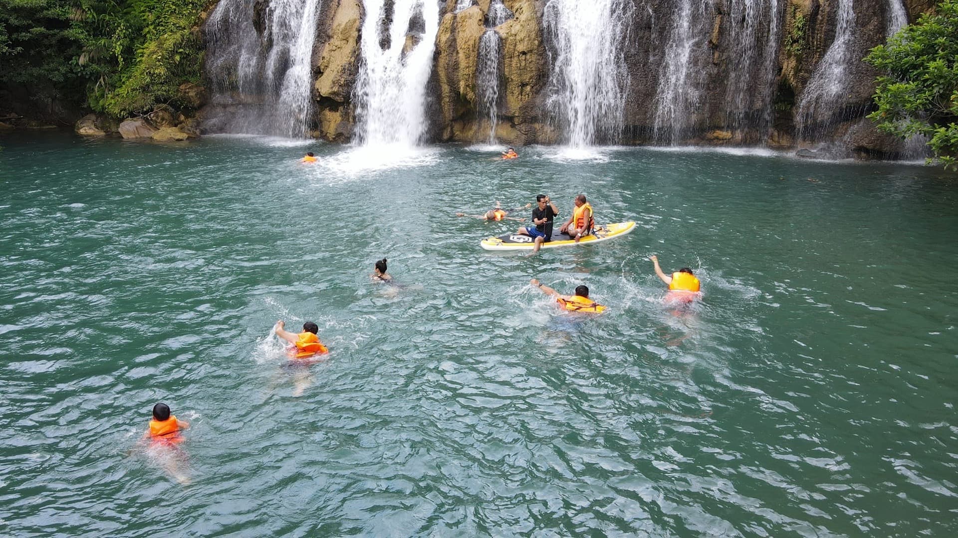 thác Tà Puồng
